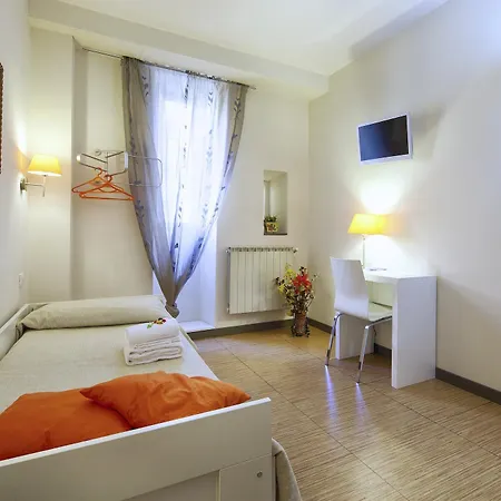Colorseum Residenza בית הארחה