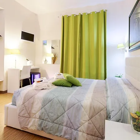 Colorseum Residenza בית הארחה
